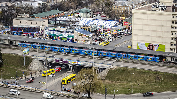 метро_Левобережная_Киев.jpg метро_Левобережная_Киев.jpg